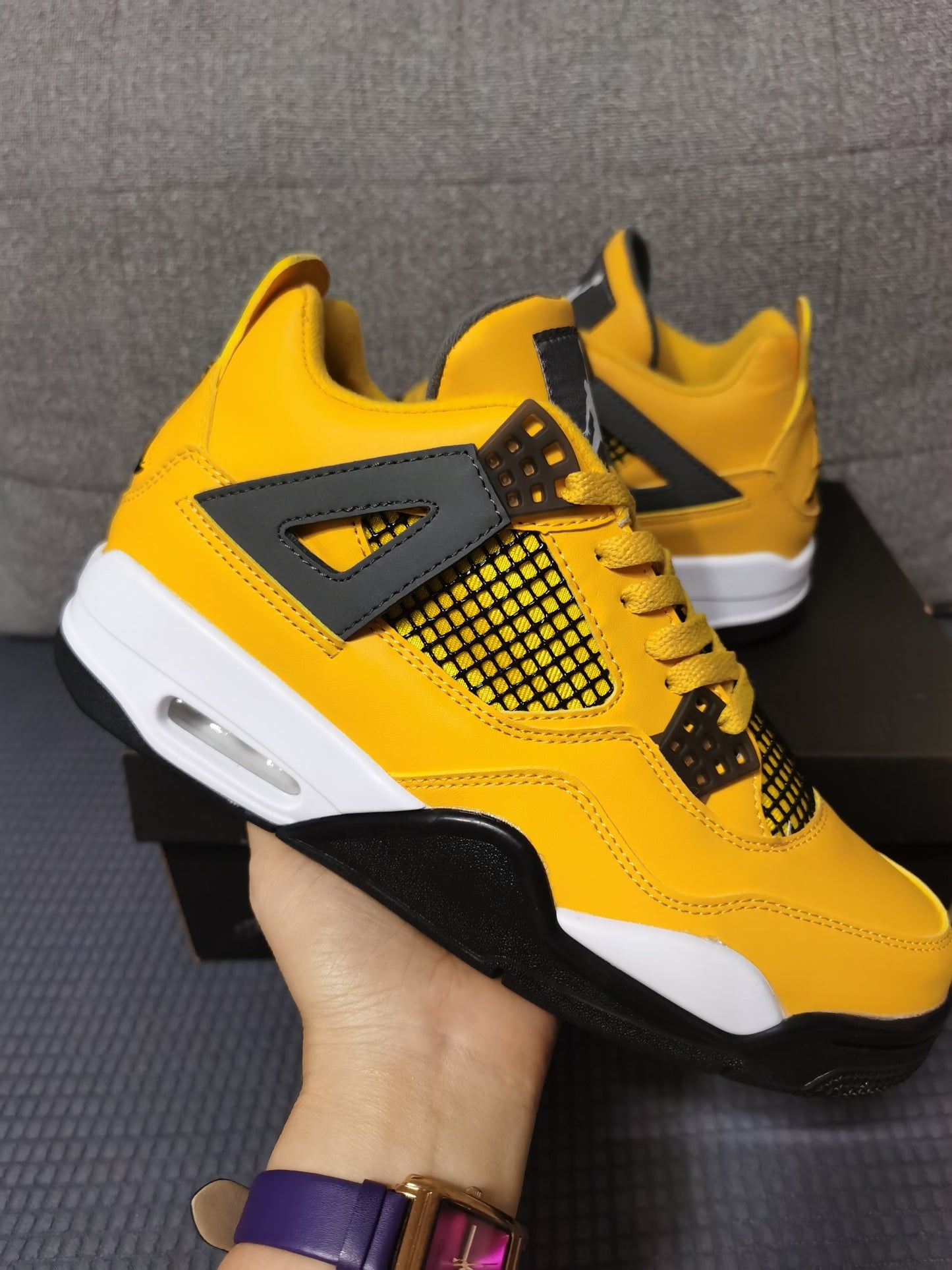 Jordan ‘4 Retro Tour Yellow (Lightning)